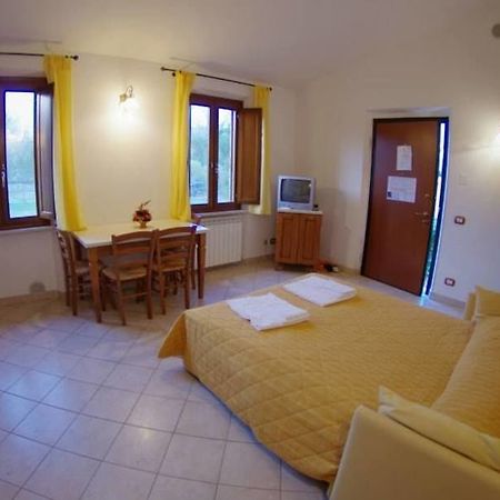 Oasi Del Grillo Aparthotel Castelnuovo Berardenga Eksteriør bilde