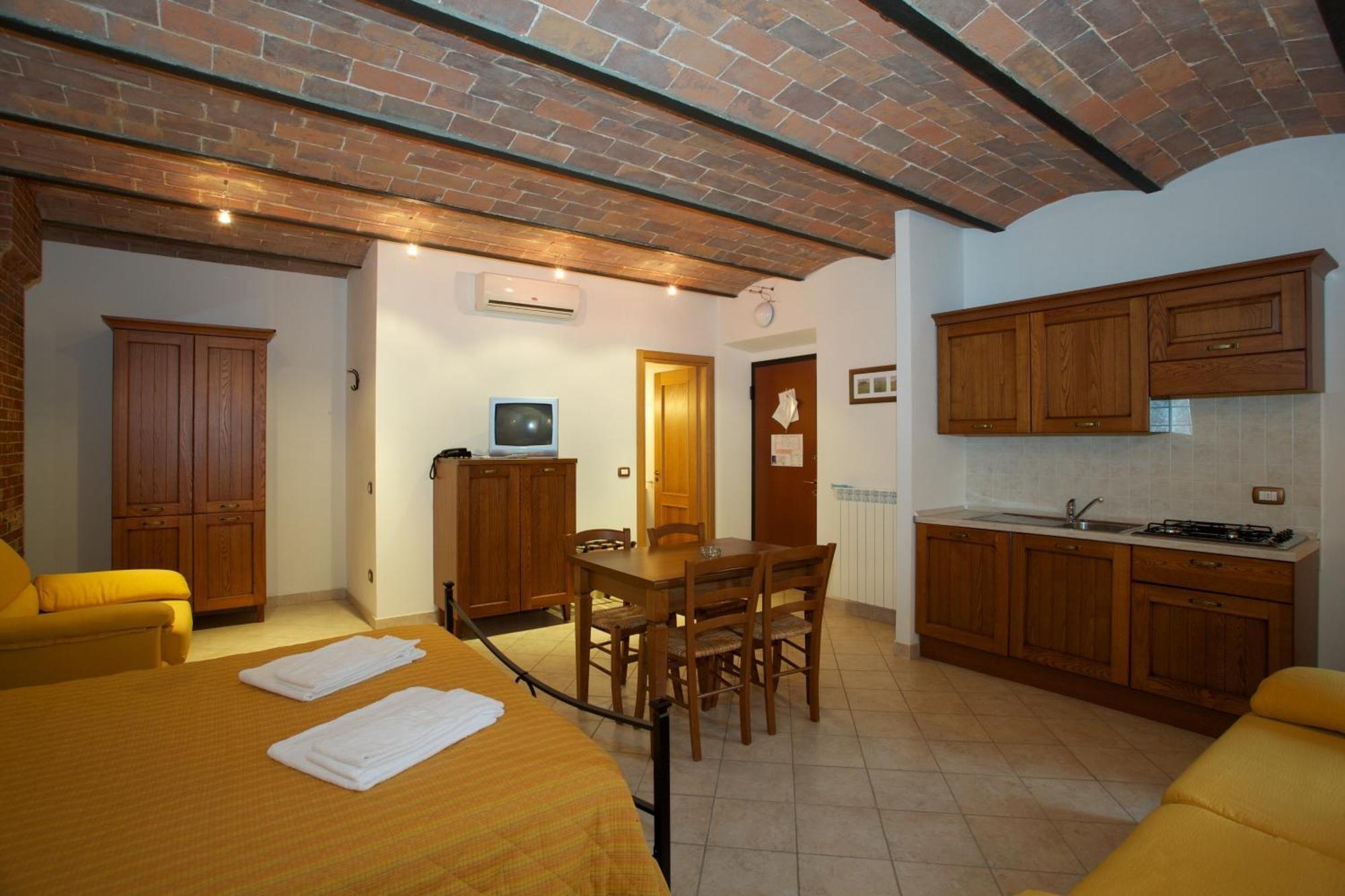 Oasi Del Grillo Aparthotel Castelnuovo Berardenga Rom bilde