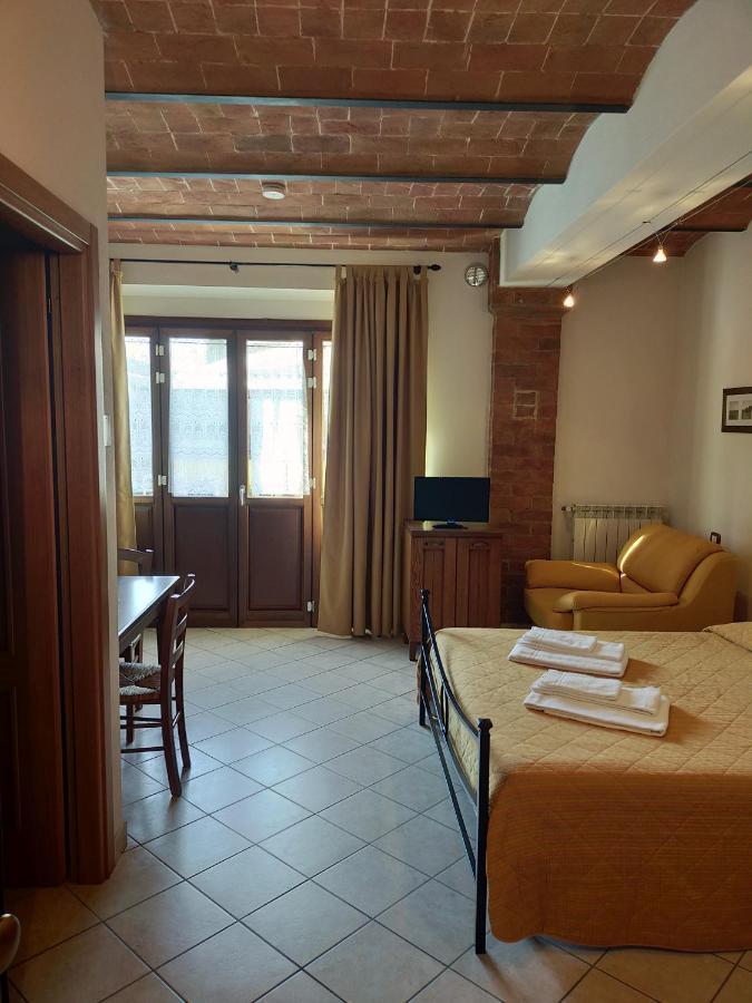 Oasi Del Grillo Aparthotel Castelnuovo Berardenga Eksteriør bilde